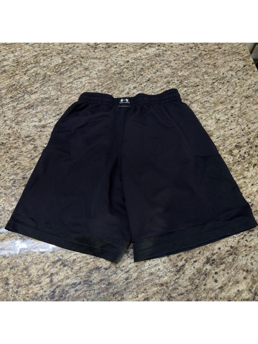 Under Armour Men's Black Shorts - Picture 4 of 4